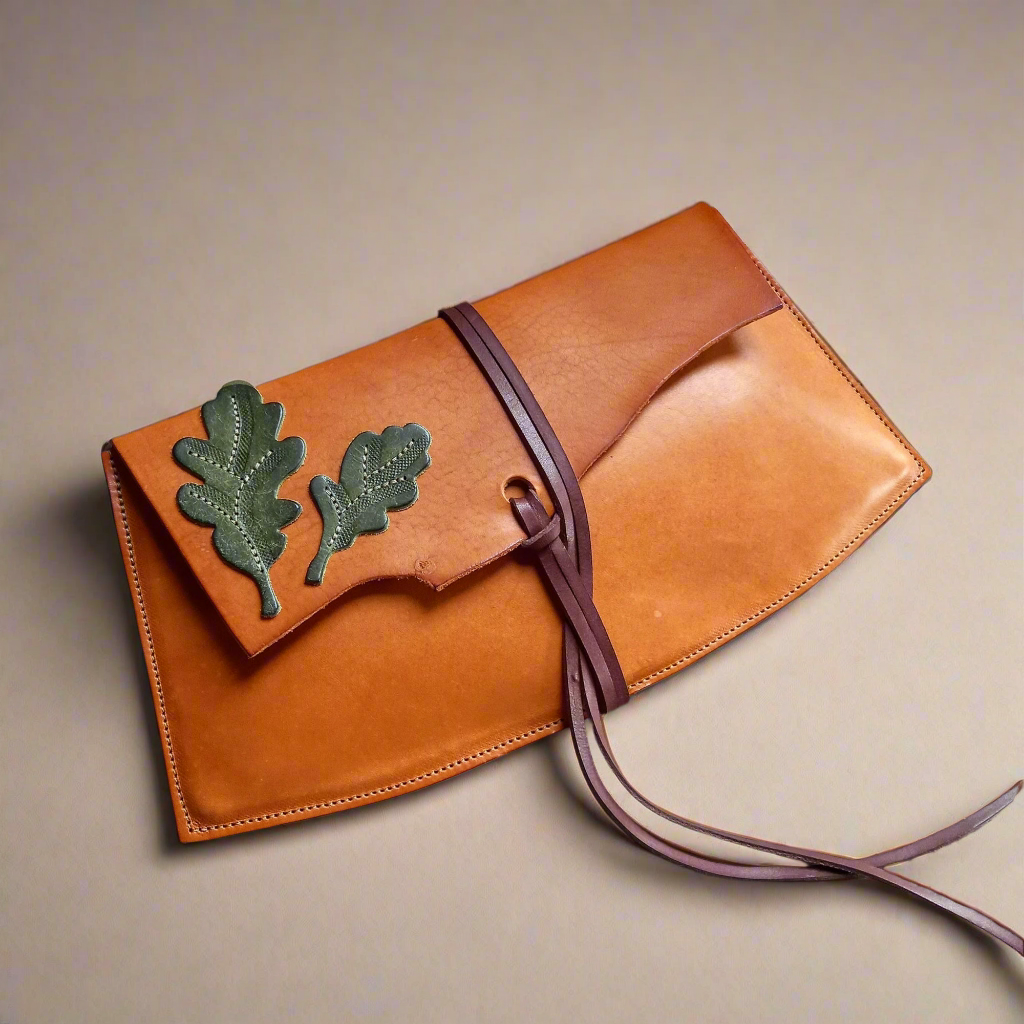 ISOLDE Clutch. View Stock.