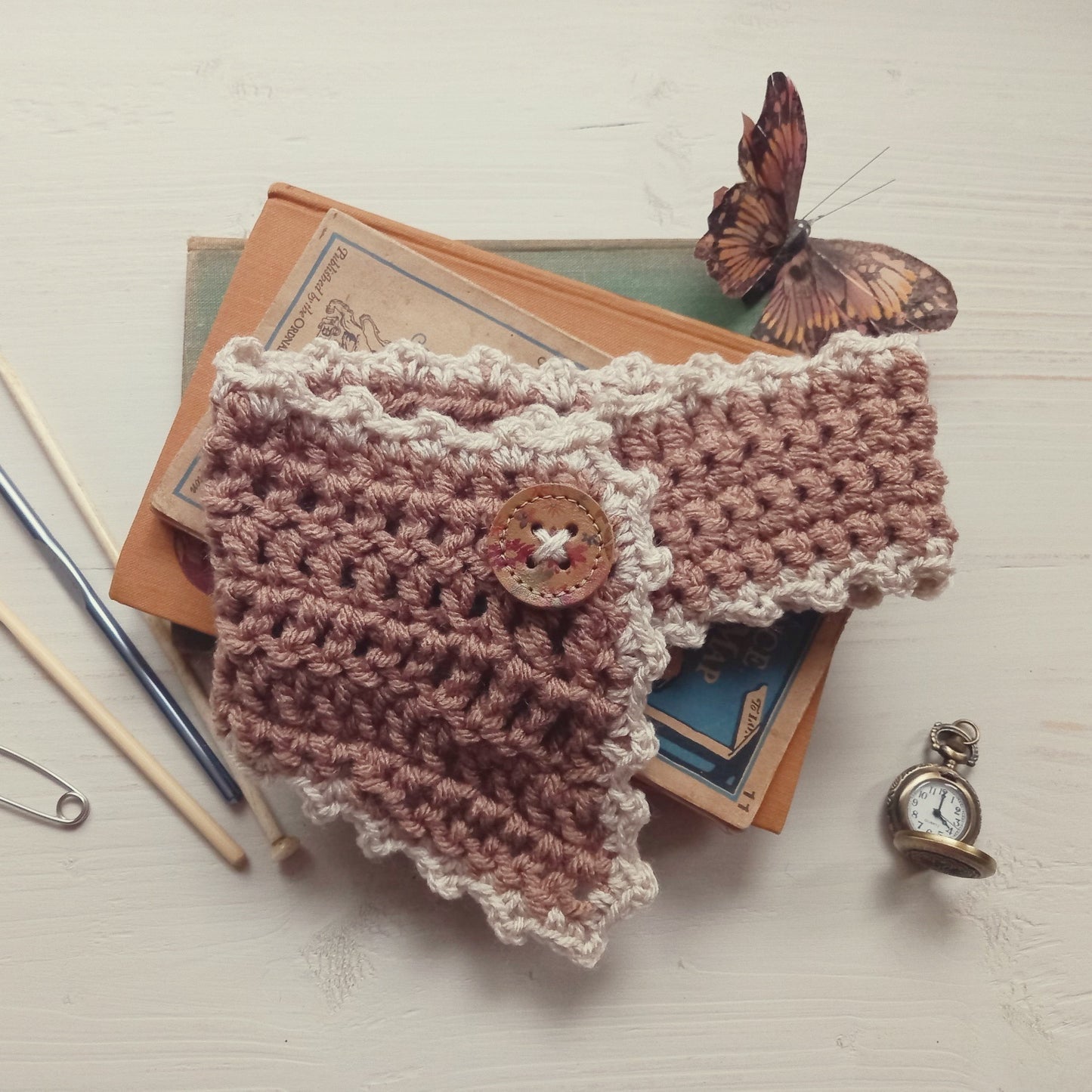 CONNIE Collar. Various Colours.