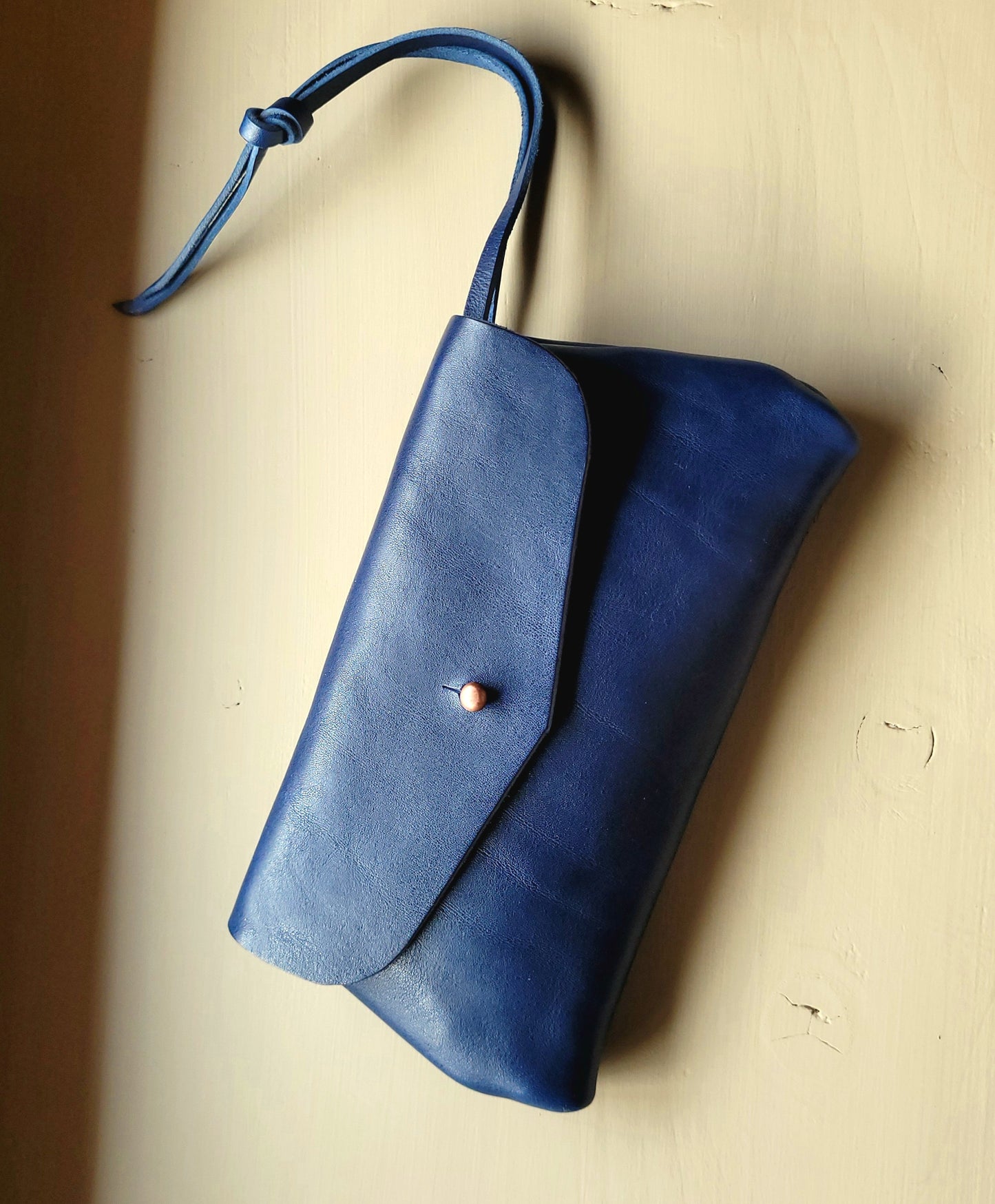 DOROTHY Clutch. Heritage. Made to Order.