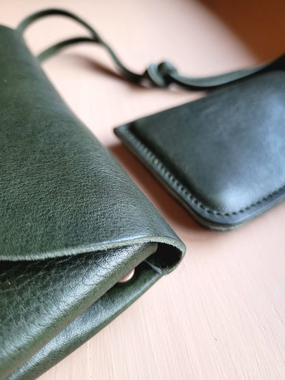 DIMPLE Clutch. View Stock.