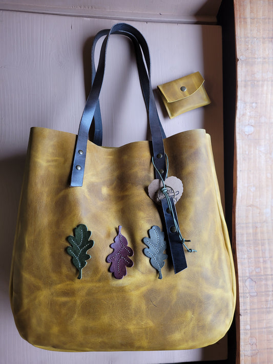 MAY Bag. Green Ochre. Oak Leaves. No.5181