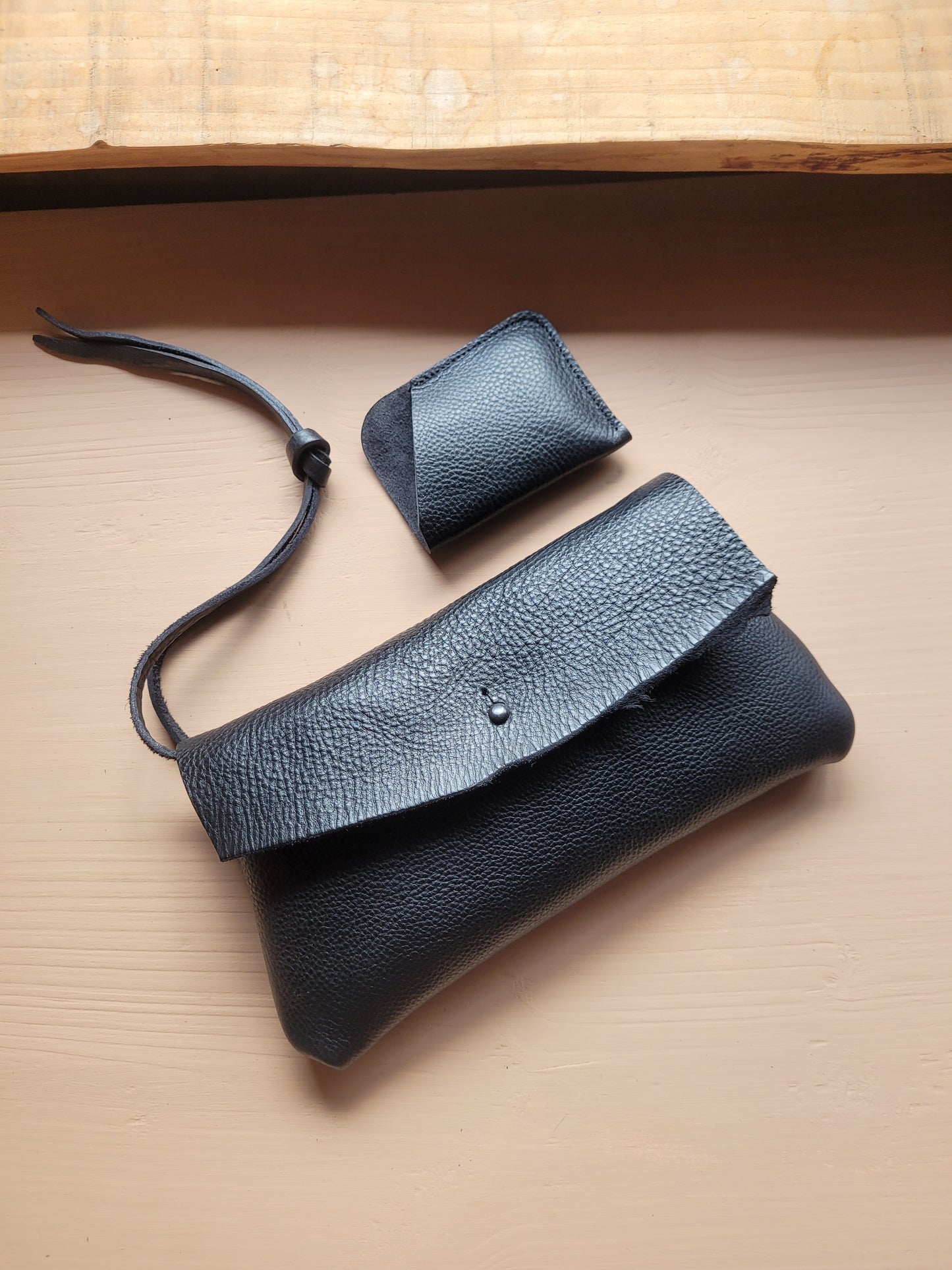 DOROTHY Clutch. Heritage. Made to Order.