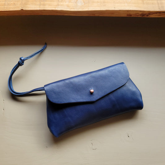 DIMPLE Clutch. View Stock.