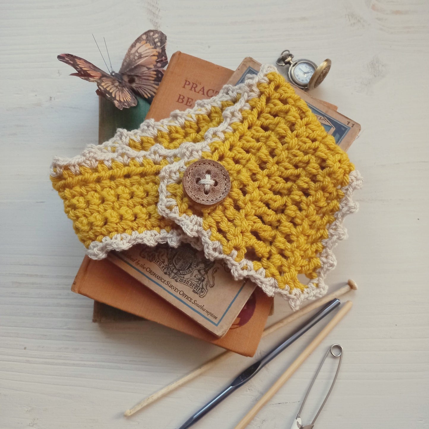 CONNIE Collar. Various Colours.